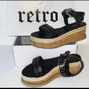 RETRO WOMENS SANDALS CHUNKY PLATFORM WEDGE BLACK STUDDED SIZE 9 CASUAL EDGY